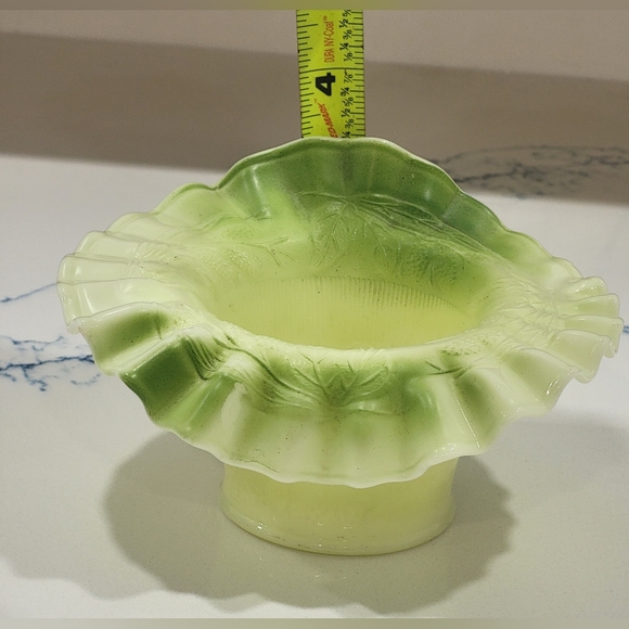 Antique Fenton Blackberry Spray - Picture 8 of 15